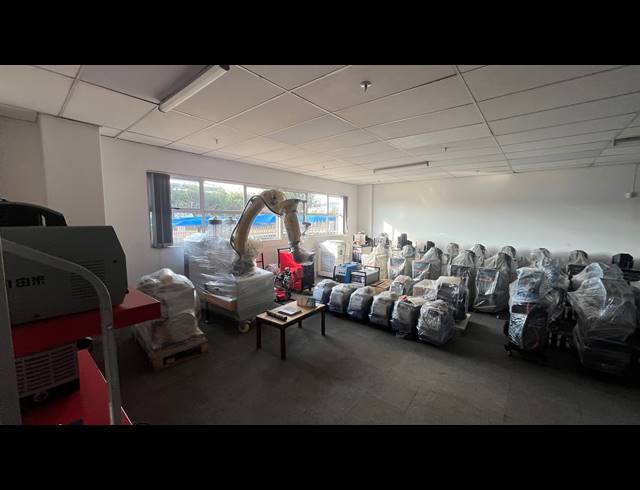 2,169M² WAREHOUSE TO LET IN SPARTAN